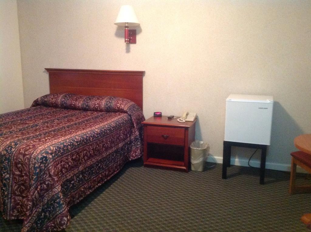 Potsdam Inn Chambre photo