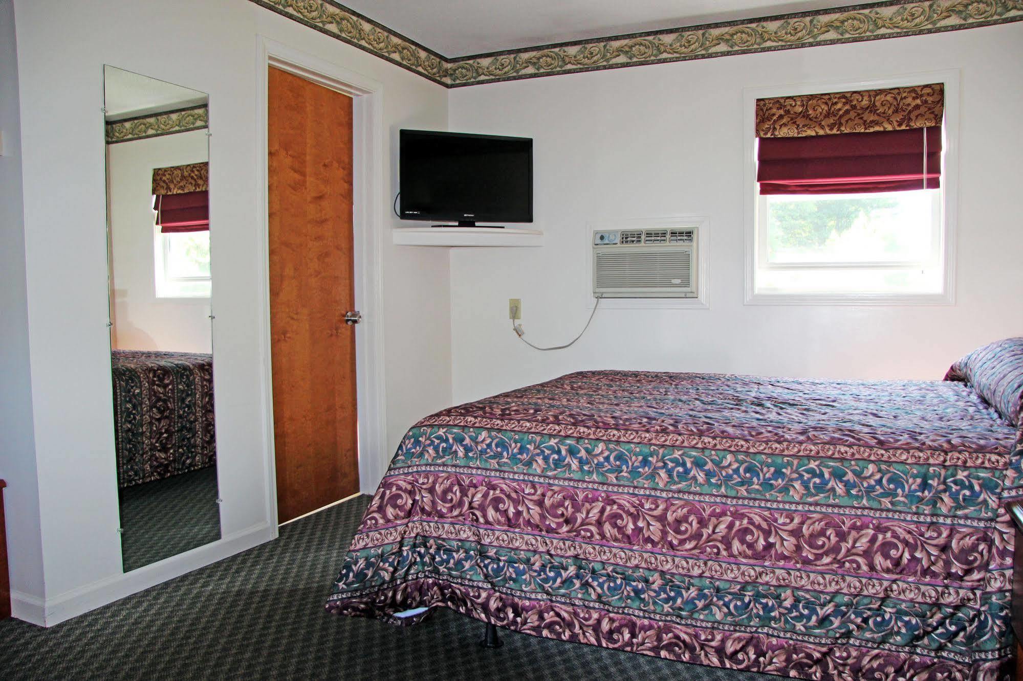 Potsdam Inn Extérieur photo
